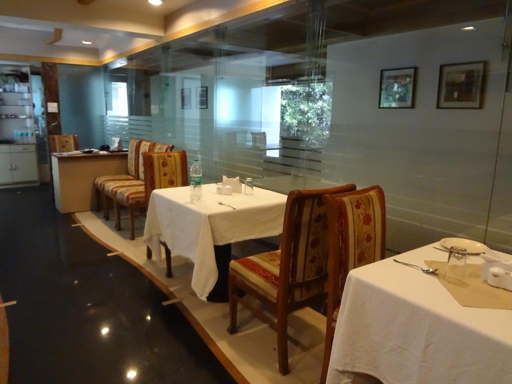 Hotel Ashwin Bombay Exterior foto